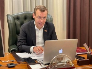 General Company manger-Robert Mellot.